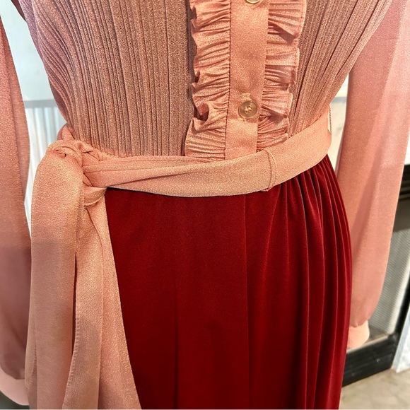 VINTAGE Secretary Dress, Pink - Picture 4 of 9